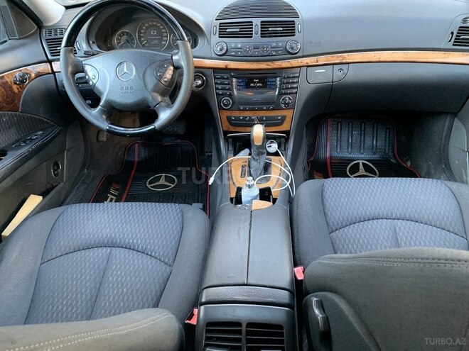 Mercedes E 270 2003, 241,041 km - 2.7 l - Sumqayıt