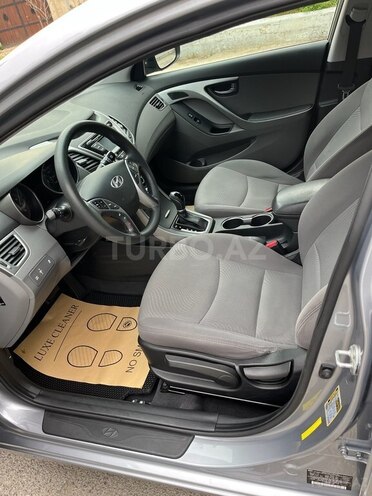 Hyundai Elantra 2015, 102,011 km - 1.8 l - Bakı