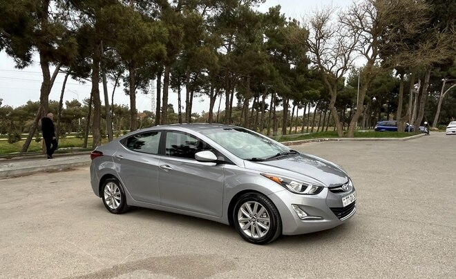 Hyundai Elantra 2015, 102,011 km - 1.8 l - Bakı