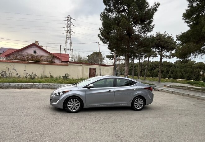 Hyundai Elantra 2015, 102,011 km - 1.8 l - Bakı