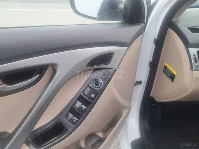 Hyundai Elantra 2015, 130,000 km - 1.8 l - Bakı