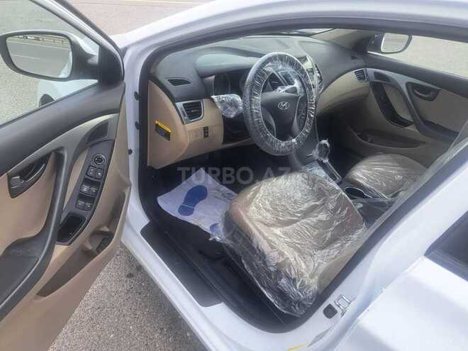 Hyundai Elantra 2015, 130,000 km - 1.8 l - Bakı
