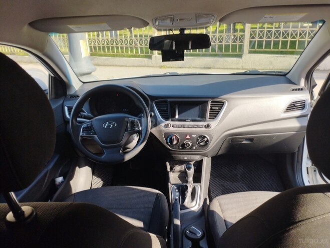 Hyundai Accent 2018, 172,000 km - 1.6 l - Bakı