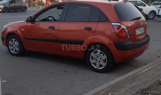 Kia Rio 2005, 299,000 km - 1.5 l - Şirvan