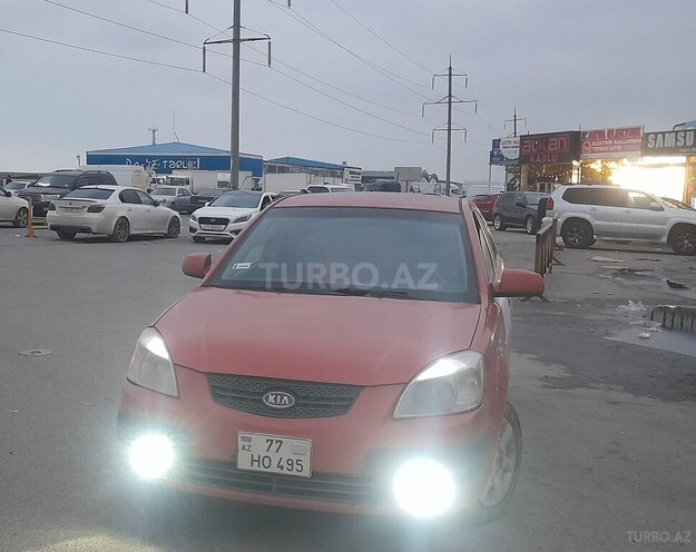 Kia Rio 2005, 299,000 km - 1.5 l - Şirvan