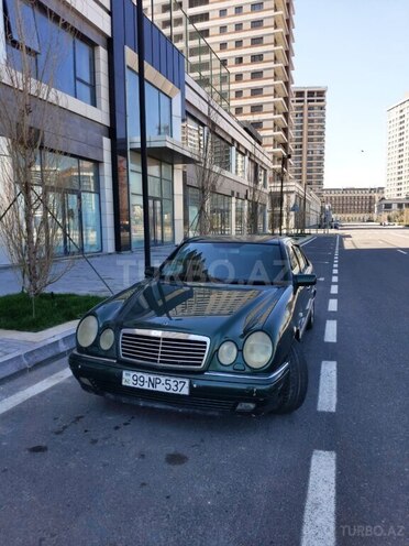 Mercedes E 240 1998, 186,000 km - 2.4 l - Bakı