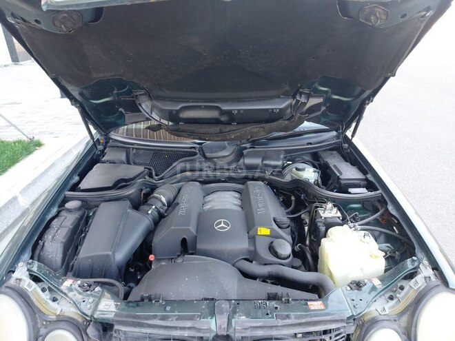 Mercedes E 240 1998, 186,000 km - 2.4 l - Bakı