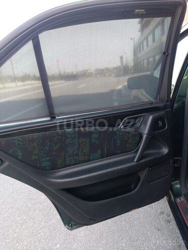 Mercedes E 240 1998, 186,000 km - 2.4 l - Bakı