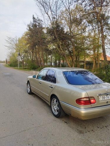 Mercedes E 230 1997, 164,611 km - 2.3 l - Masallı