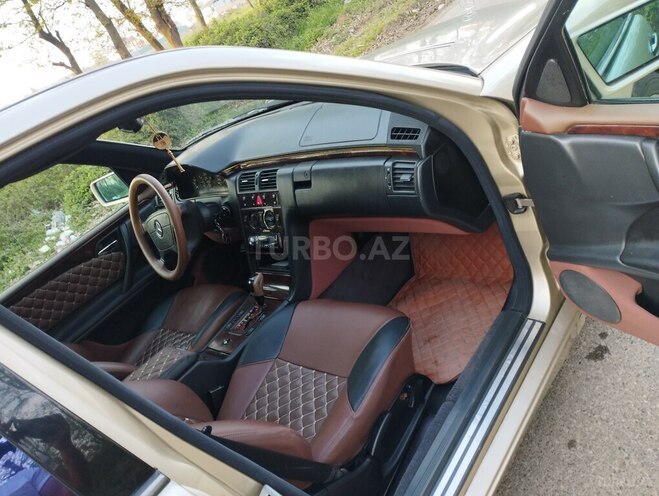 Mercedes E 230 1997, 164,611 km - 2.3 l - Masallı