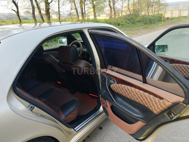 Mercedes E 230 1997, 164,611 km - 2.3 l - Masallı
