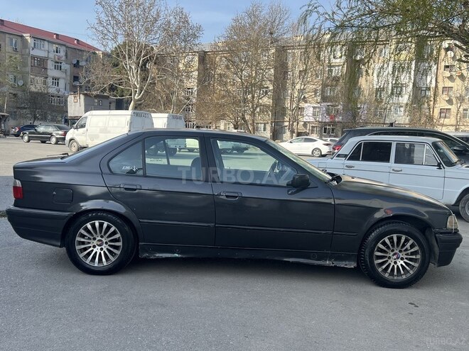 BMW 318 1994, 520,000 km - 1.8 l - Sumqayıt