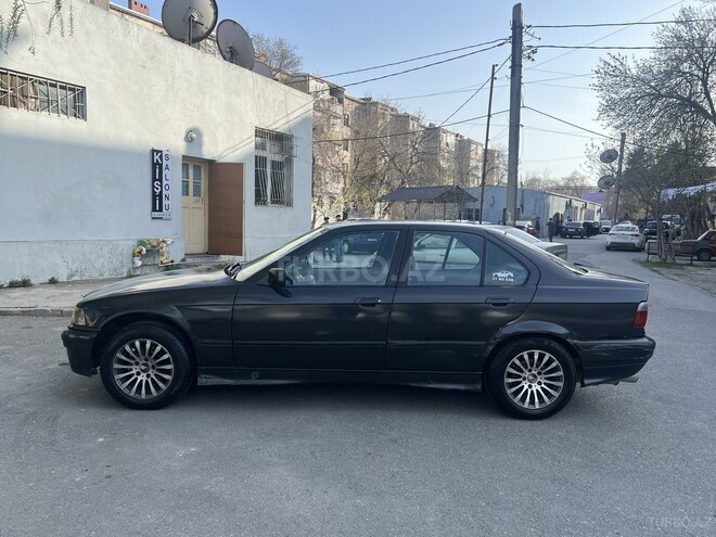 BMW 318 1994, 520,000 km - 1.8 l - Sumqayıt