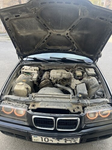 BMW 318 1994, 520,000 km - 1.8 l - Sumqayıt