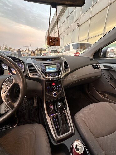 Hyundai Elantra 2015, 146,450 km - 1.8 л - Bakı