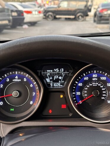 Hyundai Elantra 2015, 146,450 km - 1.8 л - Bakı