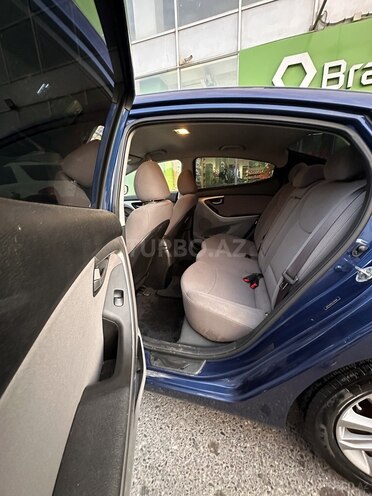 Hyundai Elantra 2015, 146,450 km - 1.8 л - Bakı