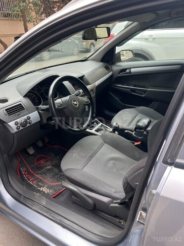 Opel Astra 2006, 256,000 km - 1.6 l - Bakı