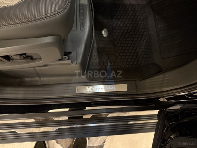 Land Rover Defender 2022, 53,000 km - 3.0 l - Bakı