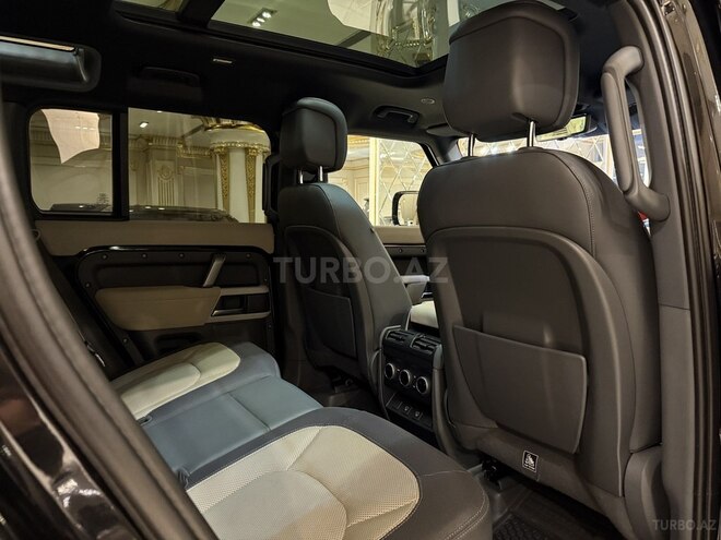 Land Rover Defender 2022, 53,000 km - 3.0 l - Bakı