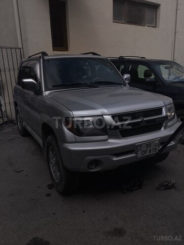 Mitsubishi Pajero io 2002, 401,000 km - 1.8 l - Bakı