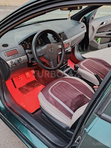 Opel Astra 2004, 240,000 km - 1.3 l - Bakı