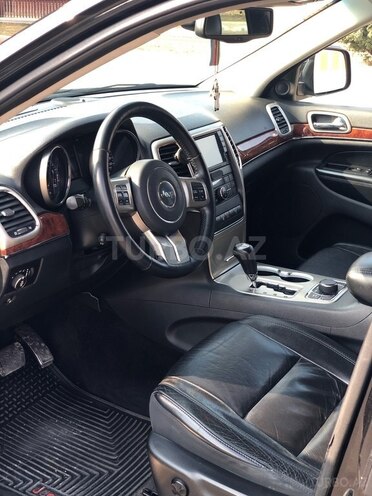 Jeep Grand Cherokee 2011, 310,000 km - 3.6 л - Bakı