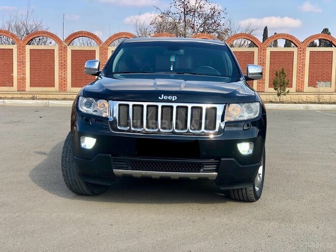 Jeep Grand Cherokee 2011, 310,000 km - 3.6 л - Bakı