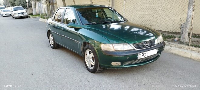 Opel Vectra 1996, 327,000 km - 2.0 l - Bakı