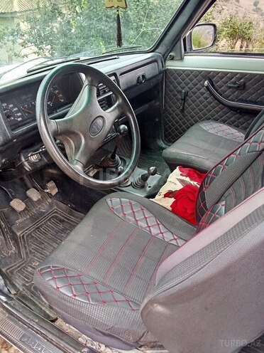 LADA (VAZ) Niva 2005, 130,000 km - 1.7 l - Yardımlı