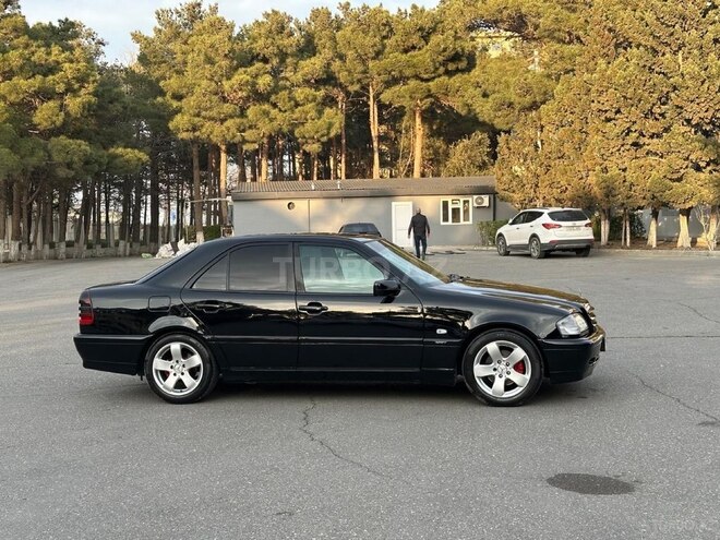 Mercedes C 220 d 1999, 325,142 km - 2.2 л - Sumqayıt