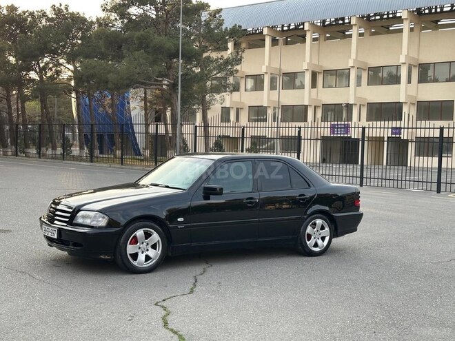 Mercedes C 220 d 1999, 325,142 km - 2.2 л - Sumqayıt