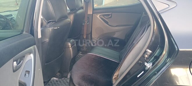 Hyundai Elantra 2015, 140,000 km - 1.8 л - Bakı
