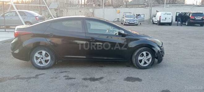 Hyundai Elantra 2015, 140,000 km - 1.8 л - Bakı