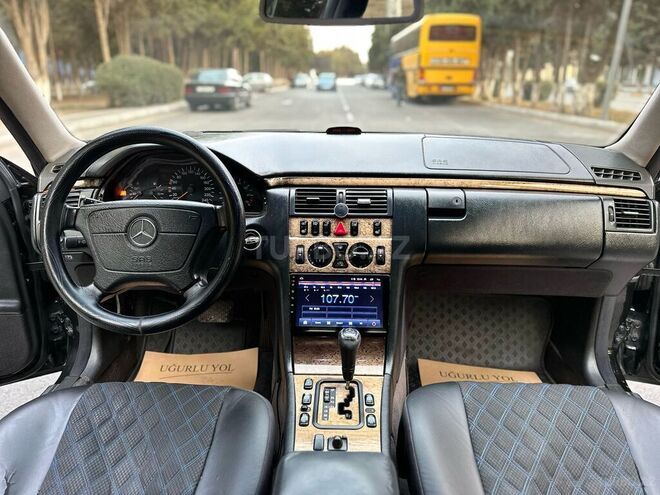 Mercedes E 200 1999, 321,000 km - 2.0 l - Sumqayıt