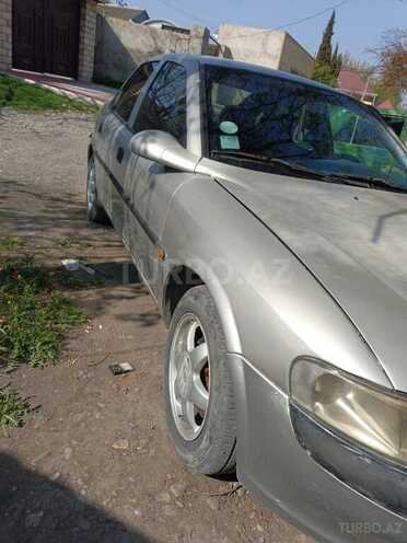 Opel Vectra 1996, 350,000 km - 1.6 l - Bərdə