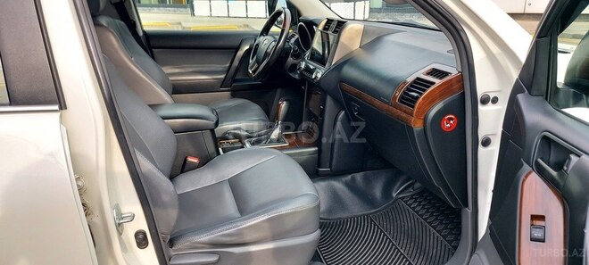 Toyota Land Cruiser Prado 2011, 168,900 km - 2.7 л - Bakı