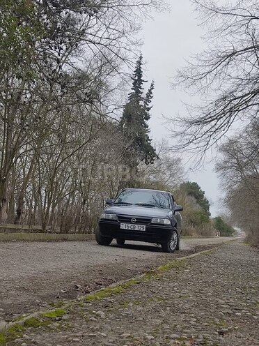 Opel Astra 1993, 500,000 km - 1.8 l - Bakı