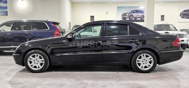 Mercedes E 220 d 2005, 298,000 km - 2.2 л - Sumqayıt