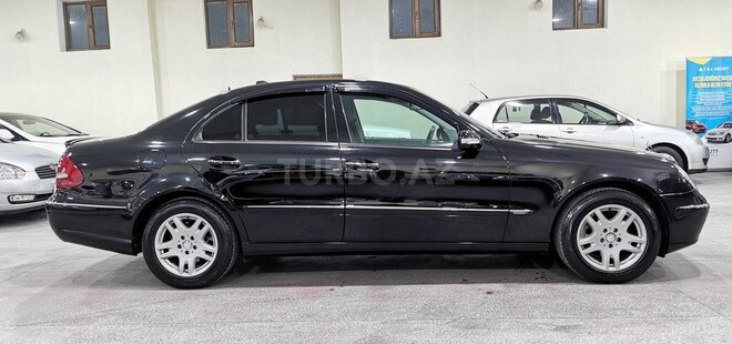 Mercedes E 220 d 2005, 298,000 km - 2.2 л - Sumqayıt