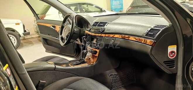 Mercedes E 220 d 2005, 298,000 km - 2.2 л - Sumqayıt