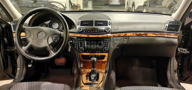 Mercedes E 220 d 2005, 298,000 km - 2.2 л - Sumqayıt