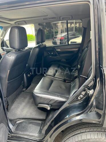Mitsubishi Pajero 2008, 158,000 km - 3.0 l - Bakı