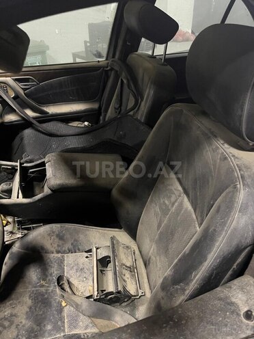Mercedes E 320 1999, 240,000 km - 3.2 l - Bakı