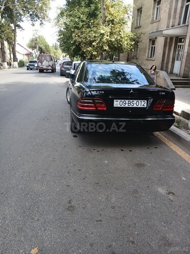 Mercedes E 270 2000, 450,000 km - 2.7 l - Bakı