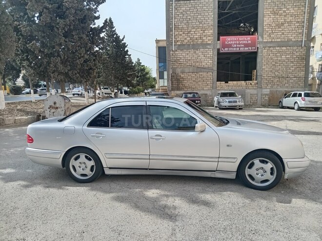 Mercedes E 240 1998, 305,000 km - 2.4 l - Bakı