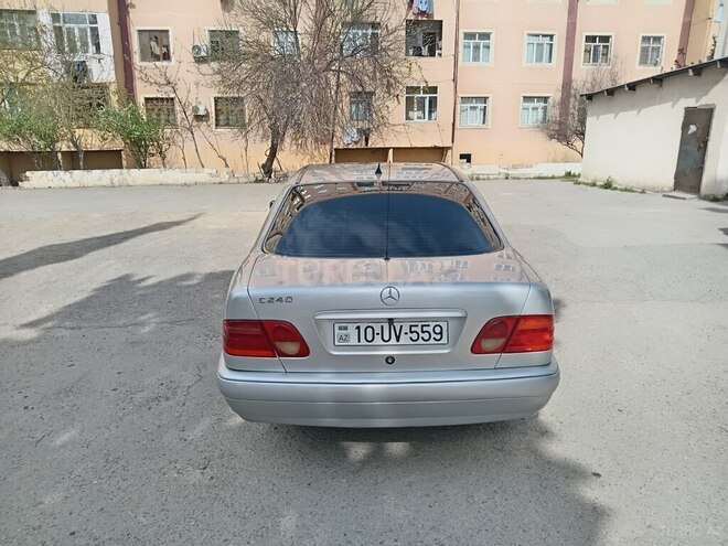 Mercedes E 240 1998, 305,000 km - 2.4 l - Bakı