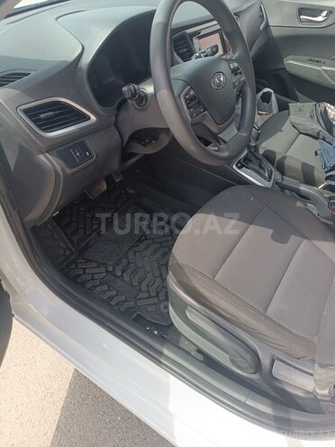 Hyundai Accent 2021, 94,500 km - 1.6 л - Bakı