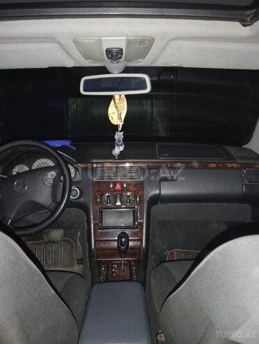 Mercedes E 220 d 1999, 420,000 km - 2.2 l - Tovuz