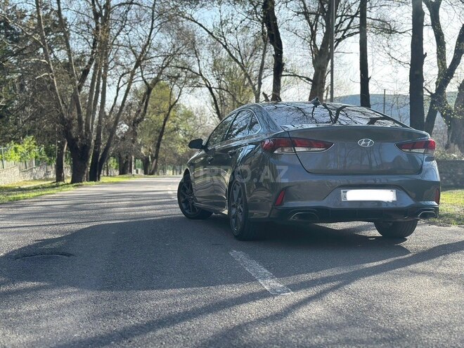 Hyundai Sonata-9